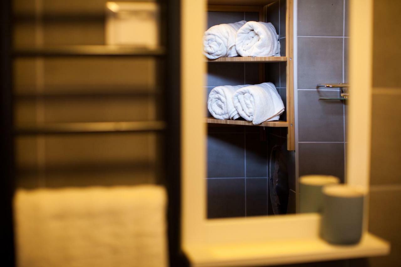 Two Towers Apartman Miskolc Ngoại thất bức ảnh