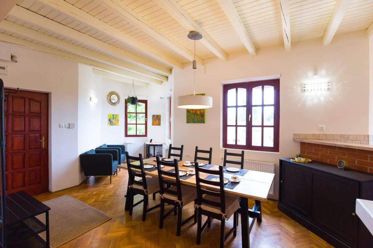 Two Towers Apartman Miskolc Ngoại thất bức ảnh